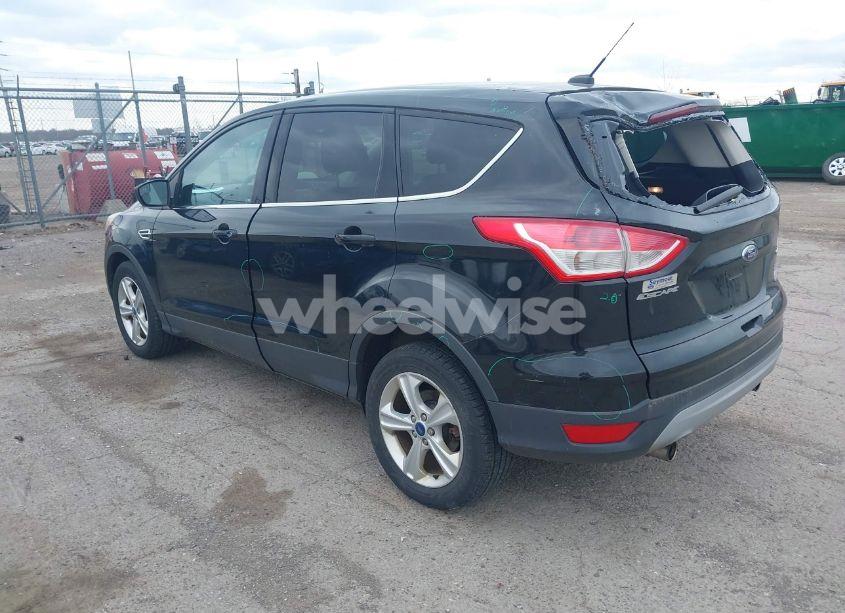 Photo 3 of 2013 Ford Escape SE (VIN 1FMCU9G99DUC22833)