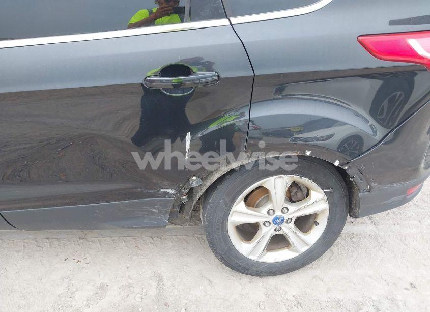 Photo 6 of 2013 Ford Escape SE (VIN 1FMCU9G99DUC90792)