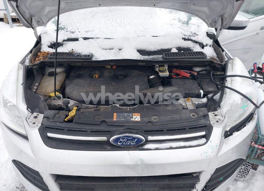 Photo 10 of 2015 Ford Escape SE (VIN 1FMCU9G99FUA19766)