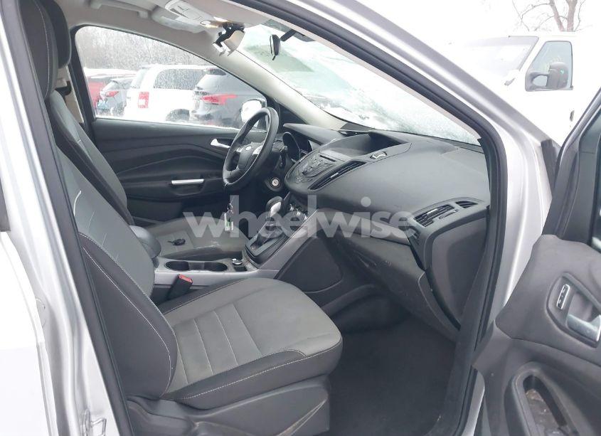 Photo 5 of 2015 Ford Escape SE (VIN 1FMCU9G99FUA19766)