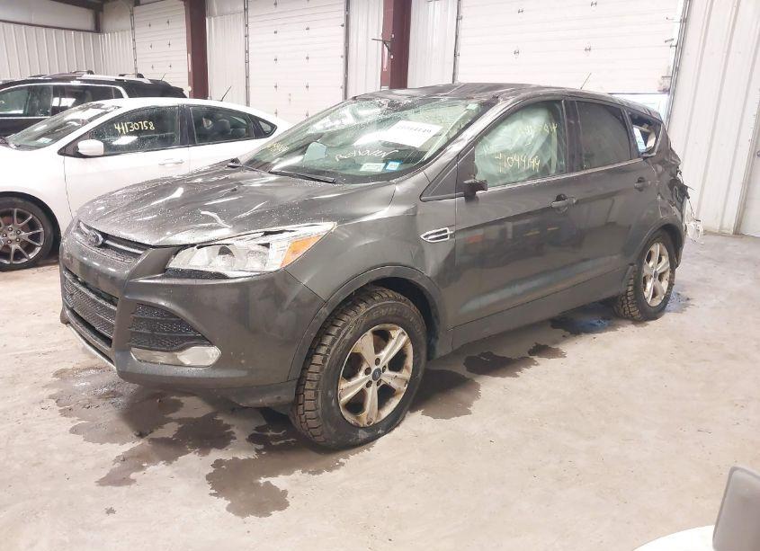 Photo 2 of 2015 Ford Escape SE (VIN 1FMCU9G99FUB23383)