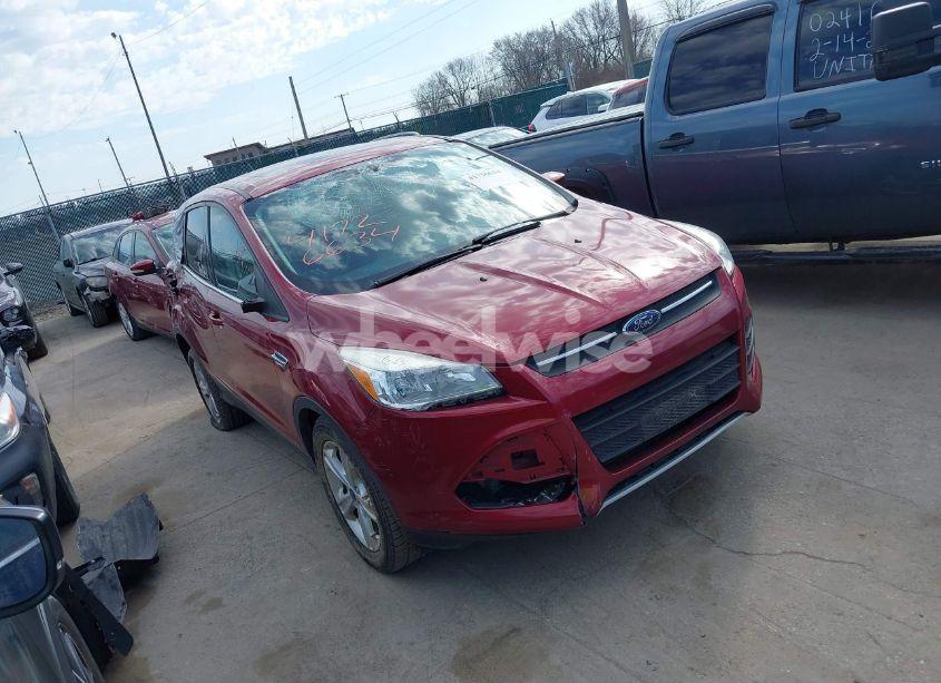 2015 Ford Escape SE (VIN 1FMCU9G99FUB26901) main photo