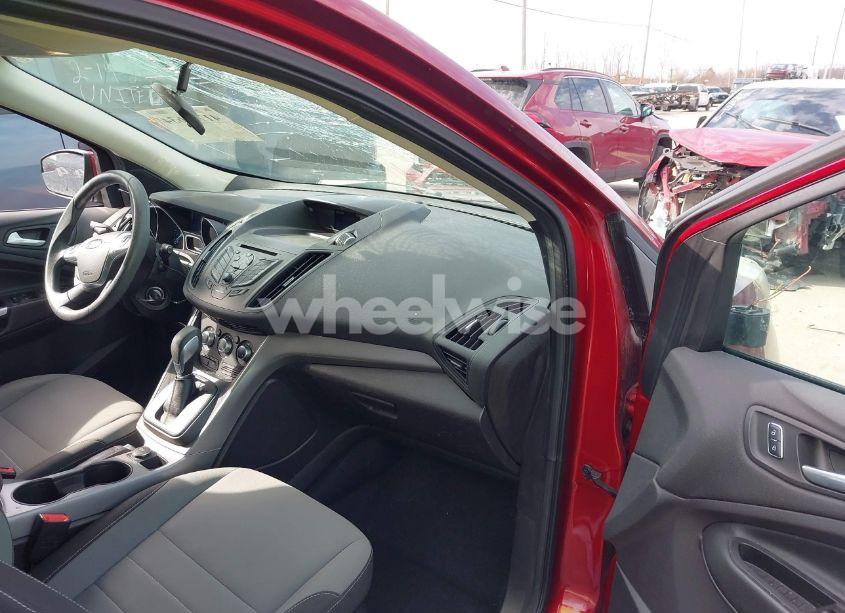 Photo 5 of 2015 Ford Escape SE (VIN 1FMCU9G99FUB26901)