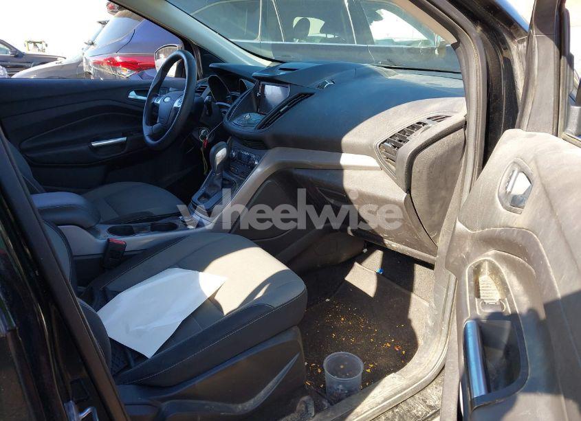 Photo 5 of 2016 Ford Escape SE (VIN 1FMCU9G99GUB02776)