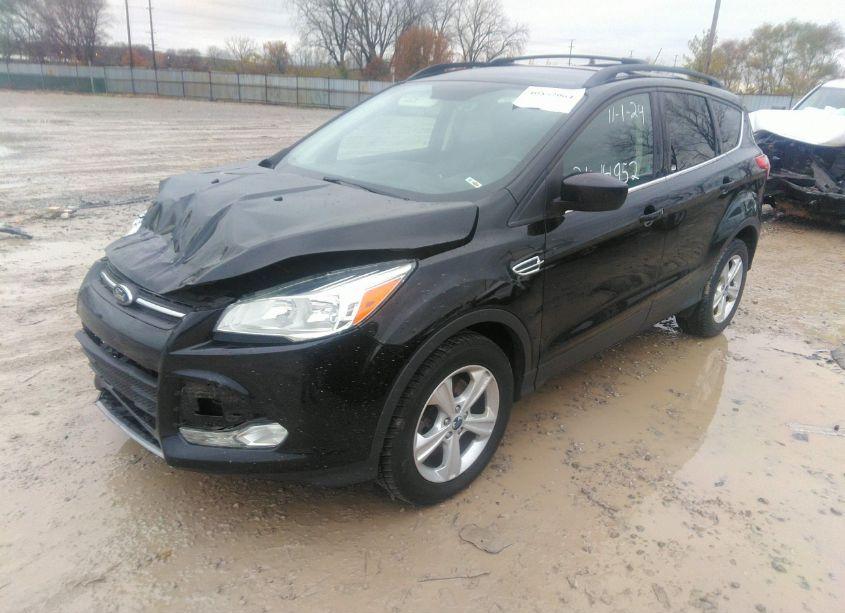 Photo 2 of 2016 Ford Escape SE (VIN 1FMCU9G99GUC22805)