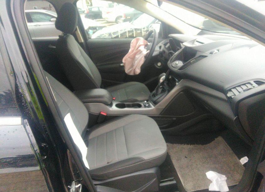 Photo 5 of 2016 Ford Escape SE (VIN 1FMCU9G99GUC22805)