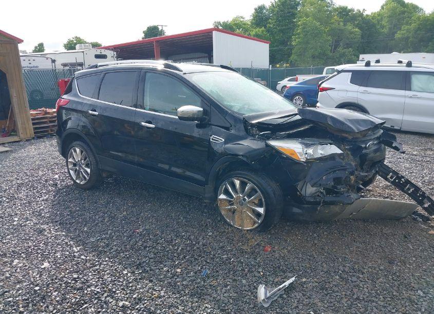 2016 Ford Escape SE (VIN 1FMCU9G99GUC23534) main photo