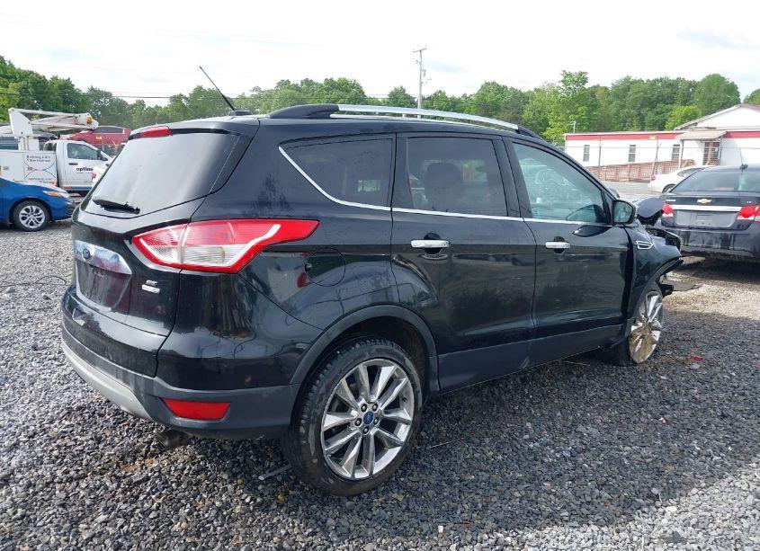 Photo 4 of 2016 Ford Escape SE (VIN 1FMCU9G99GUC23534)