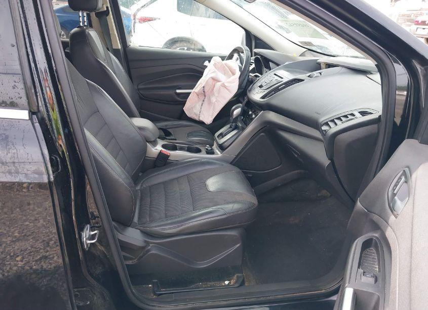 Photo 5 of 2016 Ford Escape SE (VIN 1FMCU9G99GUC23534)