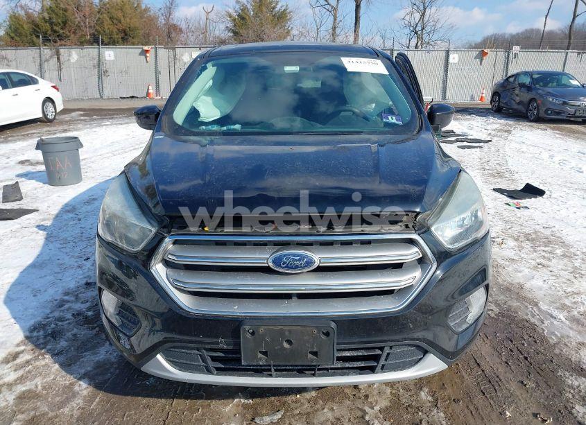 Photo 12 of 2017 Ford Escape SE (VIN 1FMCU9G99HUA24906)