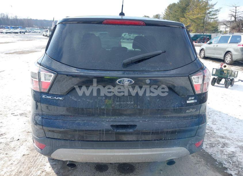 Photo 16 of 2017 Ford Escape SE (VIN 1FMCU9G99HUA24906)