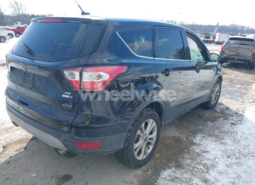 Photo 4 of 2017 Ford Escape SE (VIN 1FMCU9G99HUA24906)