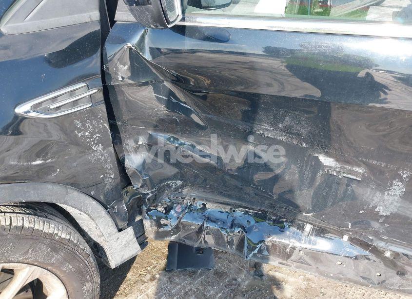 Photo 6 of 2017 Ford Escape SE (VIN 1FMCU9G99HUA24906)