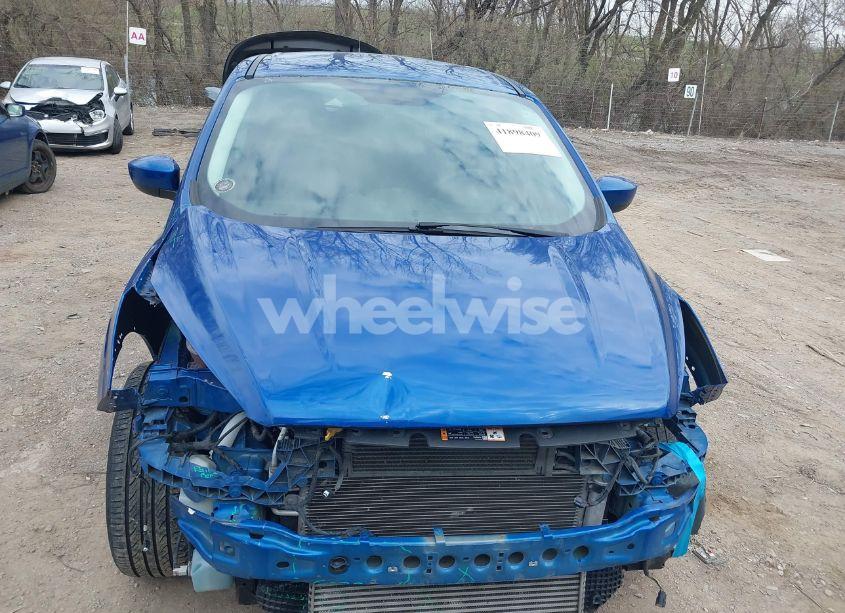 Photo 12 of 2017 Ford Escape SE (VIN 1FMCU9G99HUB00740)