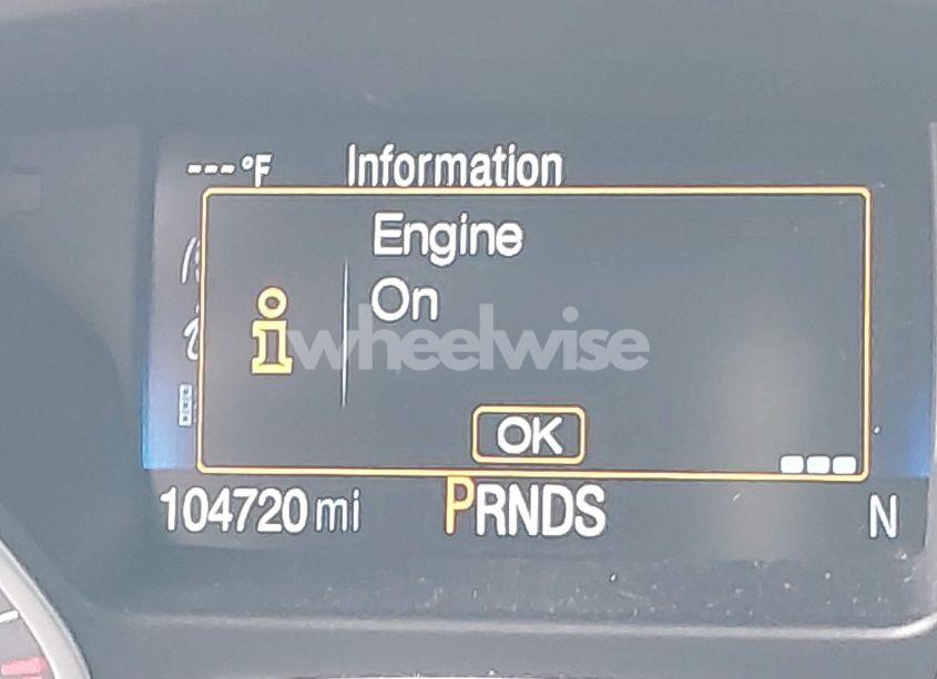 Photo 15 of 2017 Ford Escape SE (VIN 1FMCU9G99HUB00740)