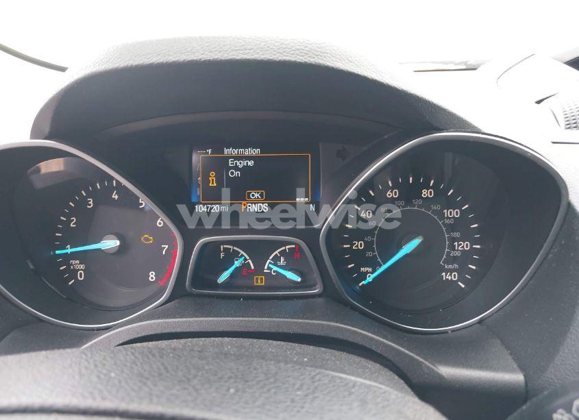 Photo 7 of 2017 Ford Escape SE (VIN 1FMCU9G99HUB00740)