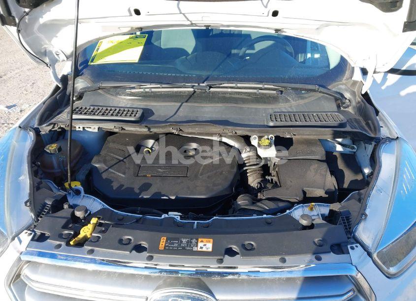 Photo 10 of 2017 Ford Escape SE (VIN 1FMCU9G99HUB16372)