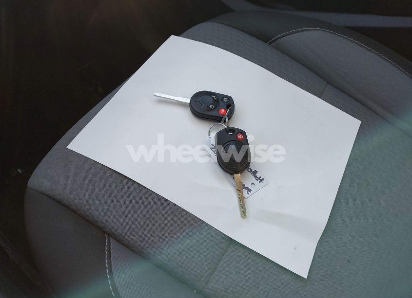 Photo 11 of 2017 Ford Escape SE (VIN 1FMCU9G99HUB16372)