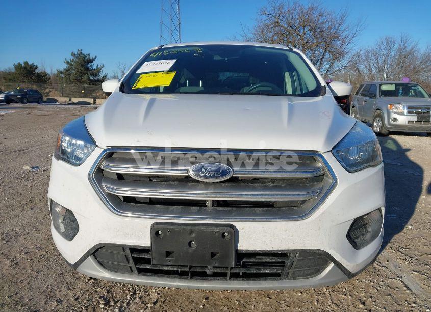 Photo 12 of 2017 Ford Escape SE (VIN 1FMCU9G99HUB16372)