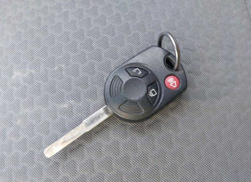 Photo 11 of 2017 Ford Escape SE (VIN 1FMCU9G99HUB35150)