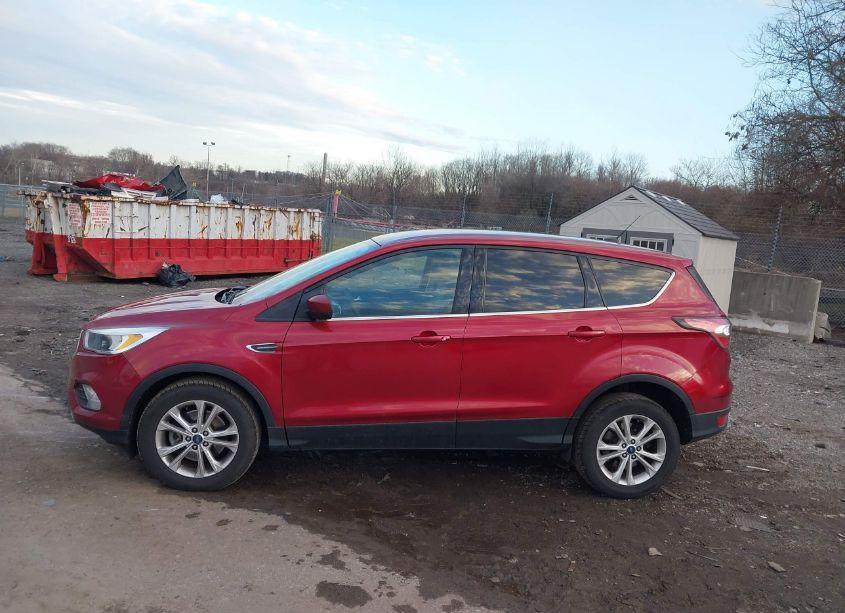Photo 14 of 2017 Ford Escape SE (VIN 1FMCU9G99HUB35150)