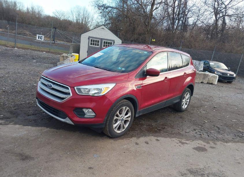 Photo 2 of 2017 Ford Escape SE (VIN 1FMCU9G99HUB35150)