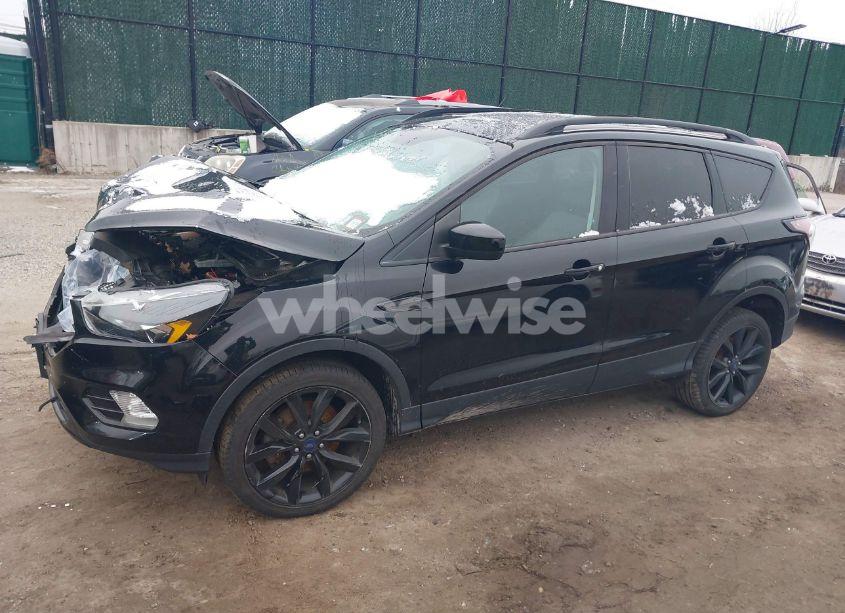 Photo 14 of 2017 Ford Escape SE (VIN 1FMCU9G99HUB71453)