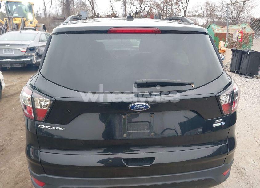 Photo 16 of 2017 Ford Escape SE (VIN 1FMCU9G99HUB71453)