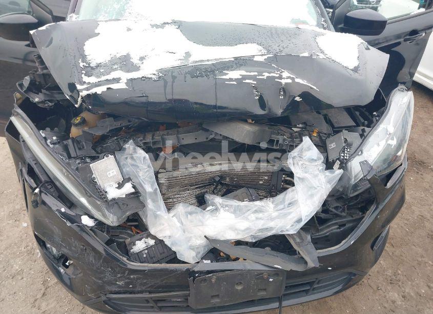 Photo 6 of 2017 Ford Escape SE (VIN 1FMCU9G99HUB71453)