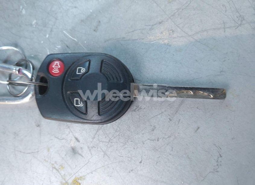 Photo 11 of 2017 Ford Escape SE (VIN 1FMCU9G99HUB77124)