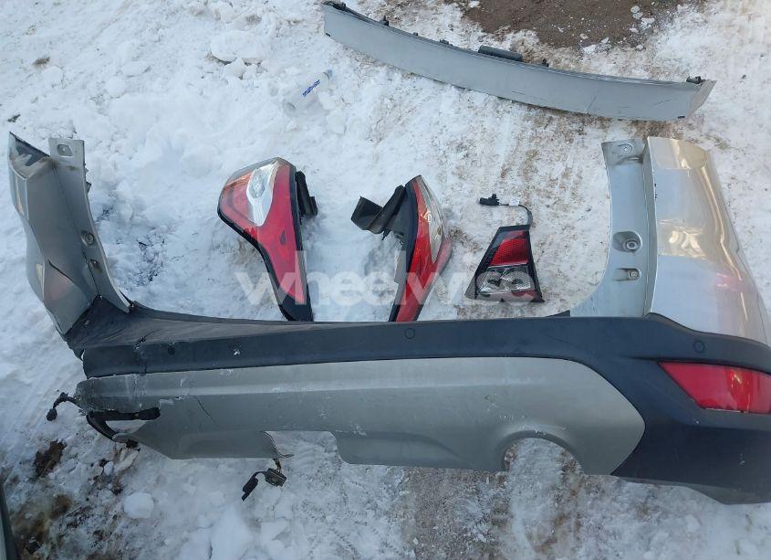 Photo 12 of 2017 Ford Escape SE (VIN 1FMCU9G99HUB77124)