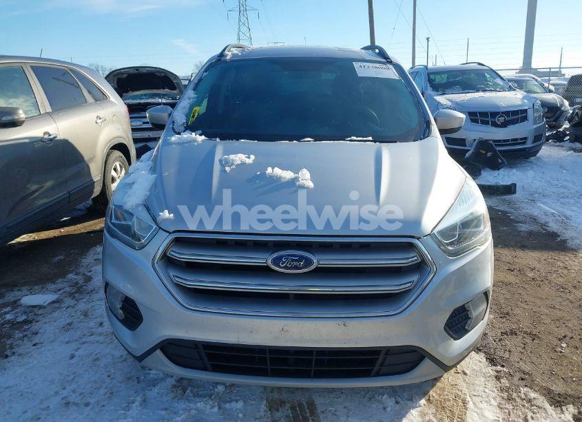 Photo 13 of 2017 Ford Escape SE (VIN 1FMCU9G99HUB77124)
