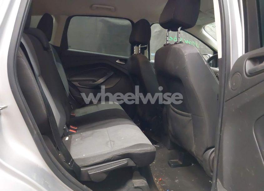 Photo 8 of 2017 Ford Escape SE (VIN 1FMCU9G99HUB91699)