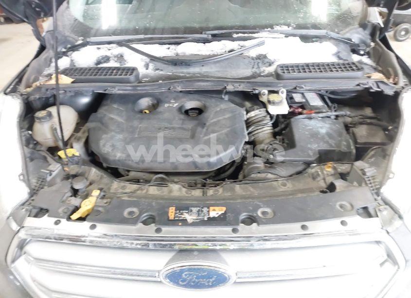 Photo 10 of 2017 Ford Escape SE (VIN 1FMCU9G99HUC68863)