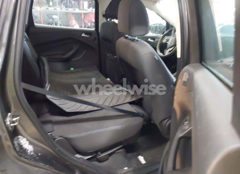 Photo 8 of 2017 Ford Escape SE (VIN 1FMCU9G99HUC68863)