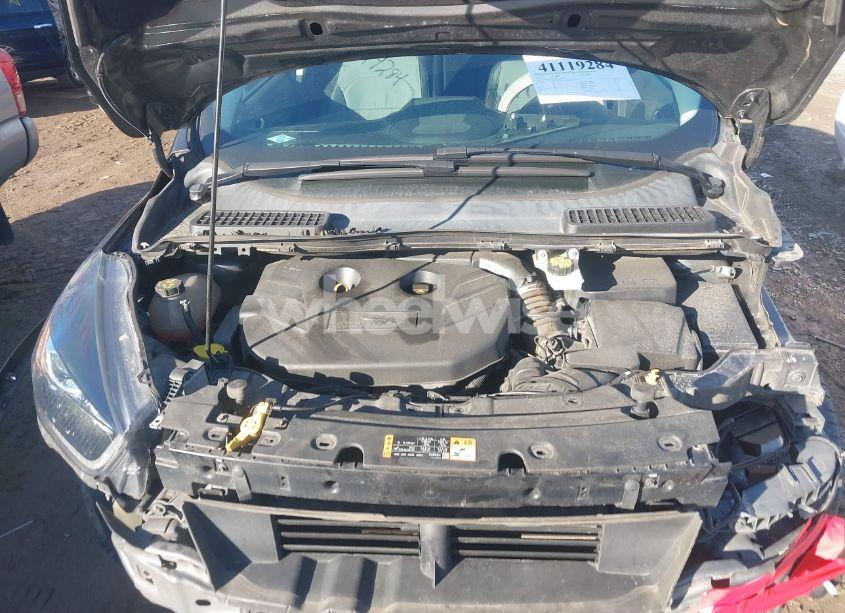 Photo 10 of 2017 Ford Escape SE (VIN 1FMCU9G99HUD02333)