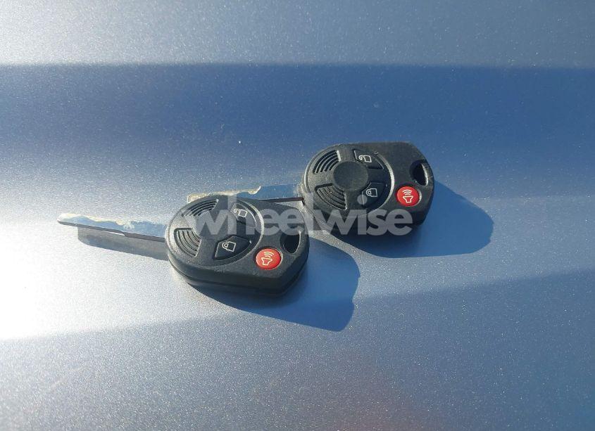 Photo 11 of 2017 Ford Escape SE (VIN 1FMCU9G99HUD02333)