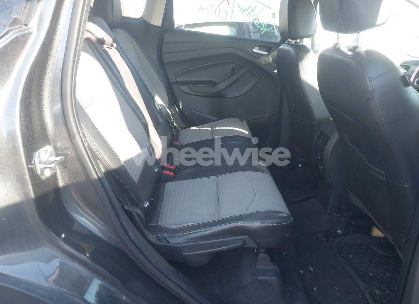 Photo 8 of 2017 Ford Escape SE (VIN 1FMCU9G99HUD02333)