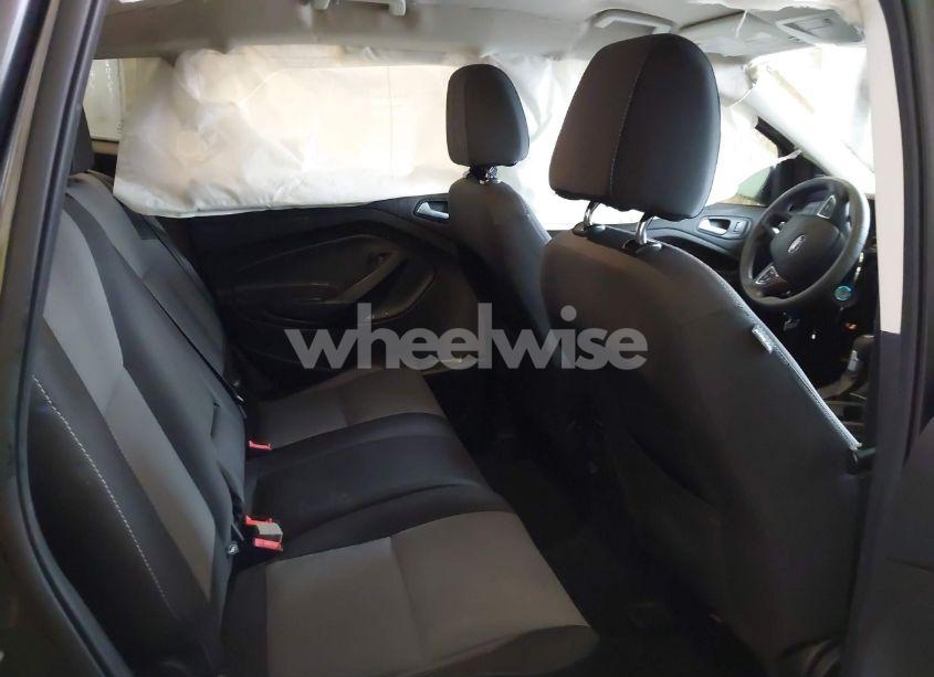 Photo 8 of 2017 Ford Escape SE (VIN 1FMCU9G99HUD37888)