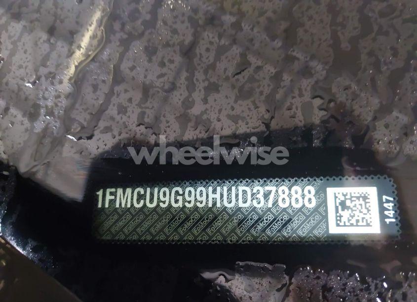 Photo 9 of 2017 Ford Escape SE (VIN 1FMCU9G99HUD37888)