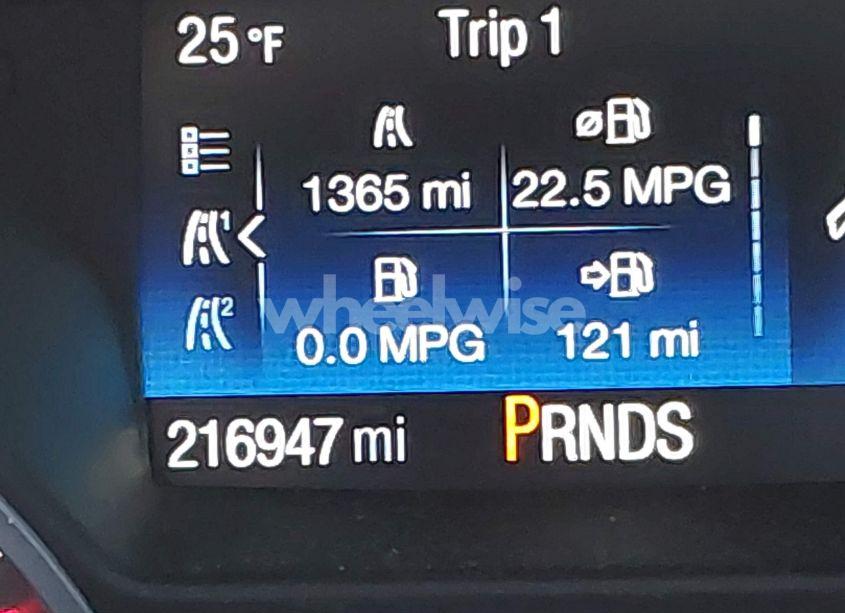 Photo 16 of 2017 Ford Escape SE (VIN 1FMCU9G99HUD44050)