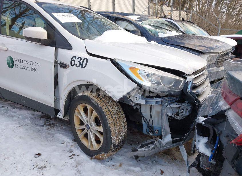 Photo 6 of 2017 Ford Escape SE (VIN 1FMCU9G99HUD44050)