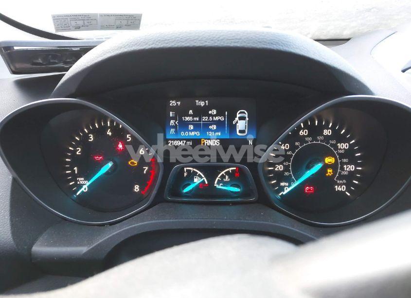 Photo 7 of 2017 Ford Escape SE (VIN 1FMCU9G99HUD44050)