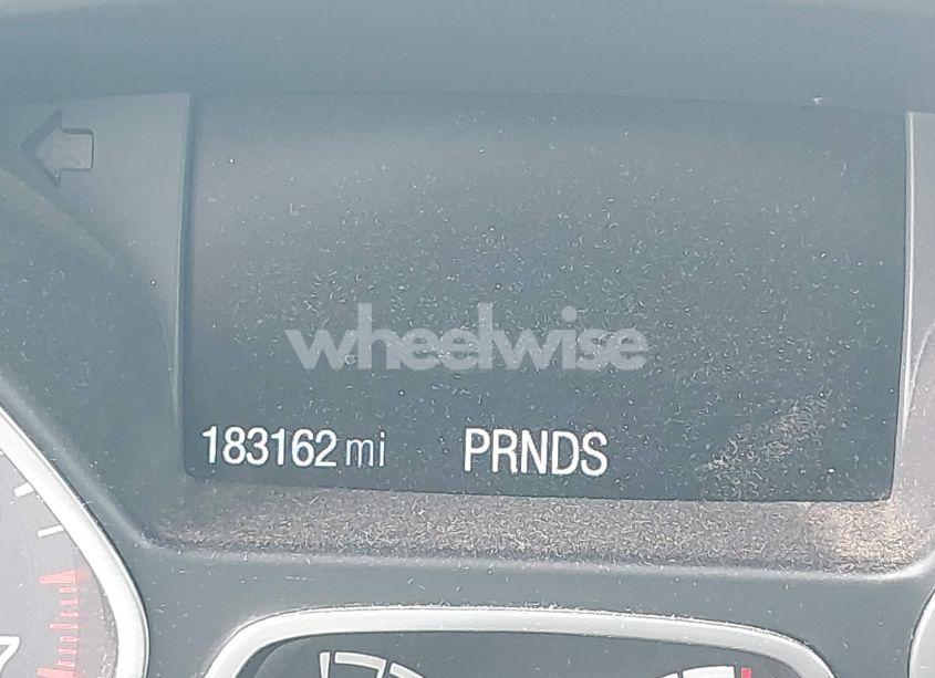 Photo 16 of 2017 Ford Escape SE (VIN 1FMCU9G99HUE31303)