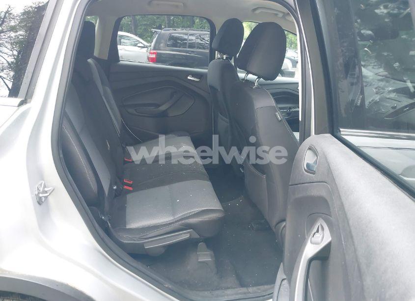 Photo 8 of 2017 Ford Escape SE (VIN 1FMCU9G99HUE61420)