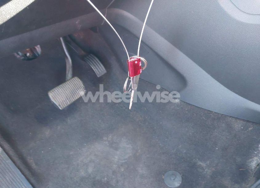 Photo 11 of 2017 Ford Escape SE (VIN 1FMCU9G99HUE75589)