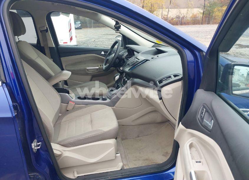 Photo 5 of 2013 Ford Escape SE (VIN 1FMCU9G9XDUA14833)