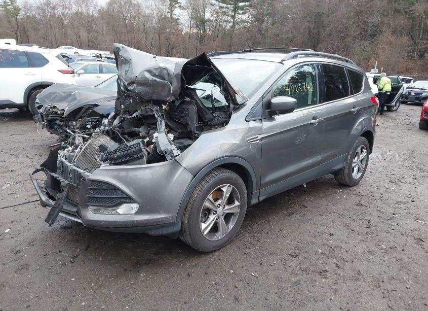 Photo 2 of 2013 Ford Escape SE (VIN 1FMCU9G9XDUC18967)