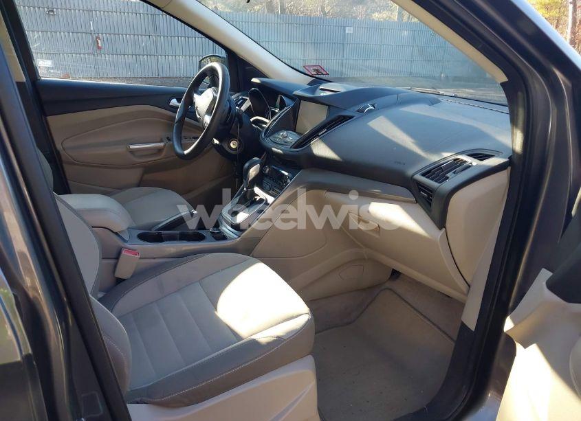 Photo 5 of 2013 Ford Escape SE (VIN 1FMCU9G9XDUC51256)