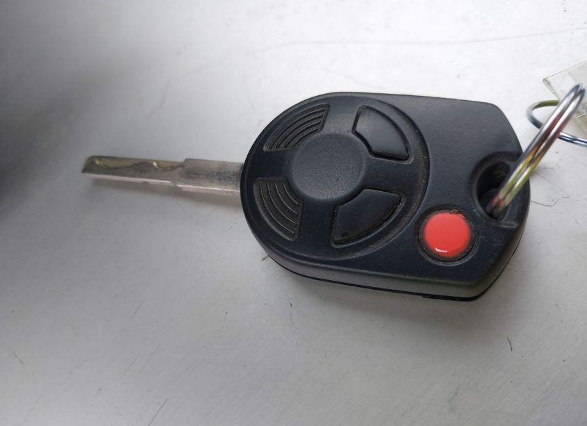 Photo 11 of 2013 Ford Escape SE (VIN 1FMCU9G9XDUD12380)